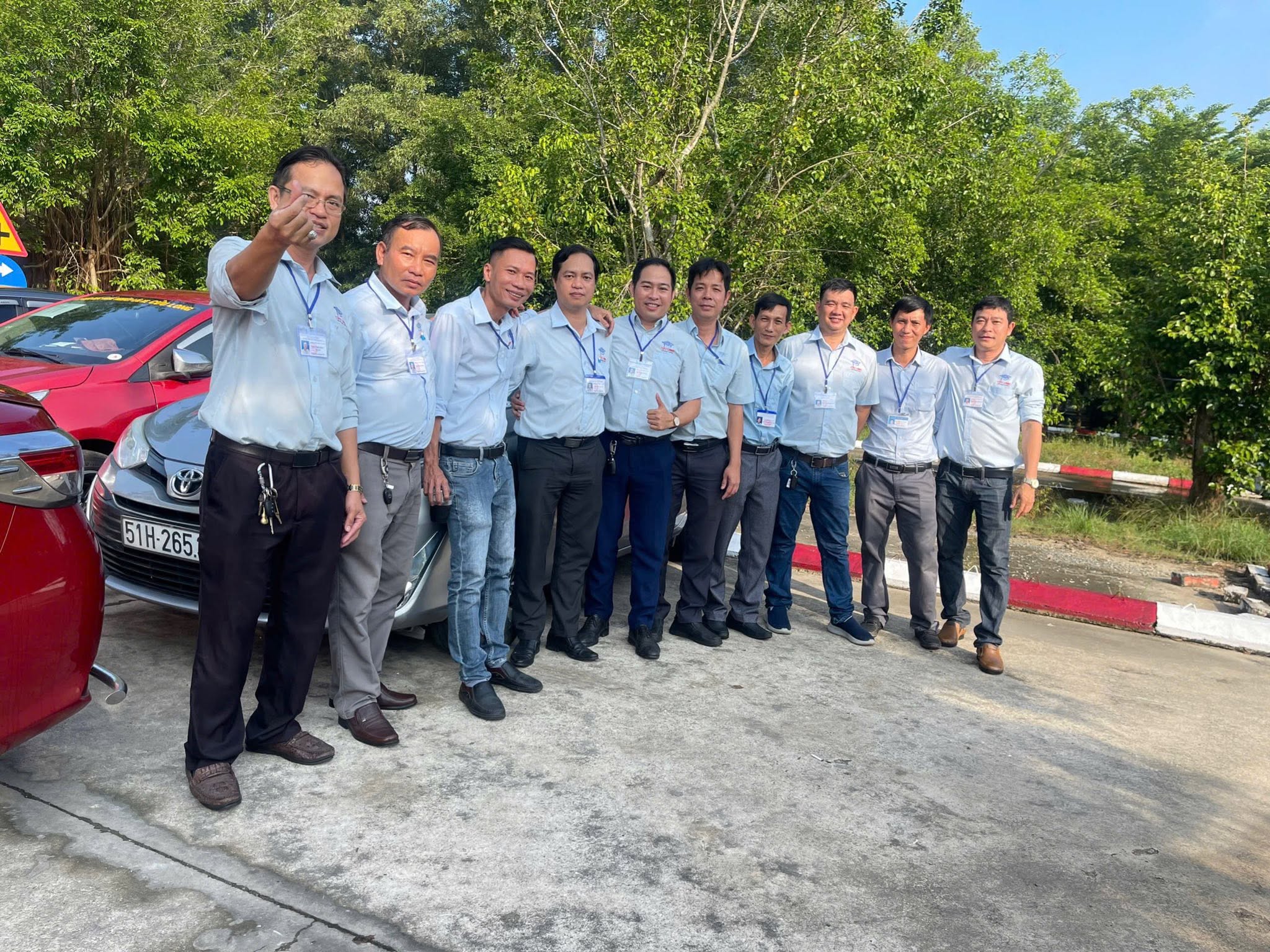 Đội ngũ giáo viên và nhân sự Trung tâm Cửu Long