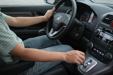 Học lái xe oto khó hay dễ?