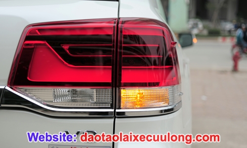 hình ảnh của xe Land Cruiser 2016 hình ảnh của xe Land Cruiser 2016