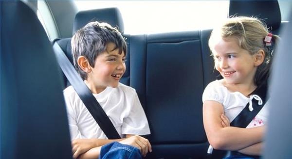 Ngồi ghế phụ có nhất thiết “thắt dây an toàn ” không?